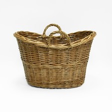 Oval Wicker Blanket Storage