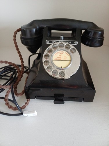 Vintage black dial telephone - black,