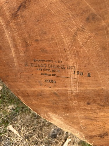 Coffee table knotty pine - table,