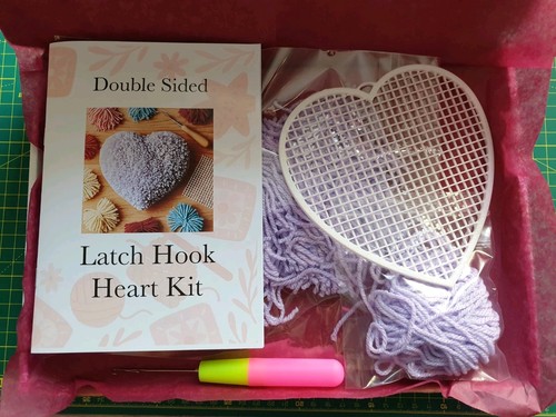 Latch hook heart kit - latch,