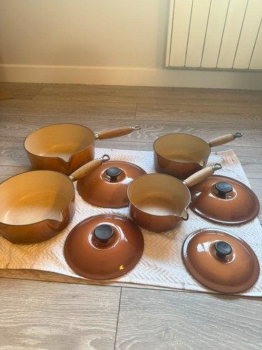 Vintage creuset brown - le,