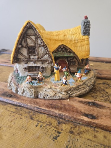1987 disney snow - 1987, white