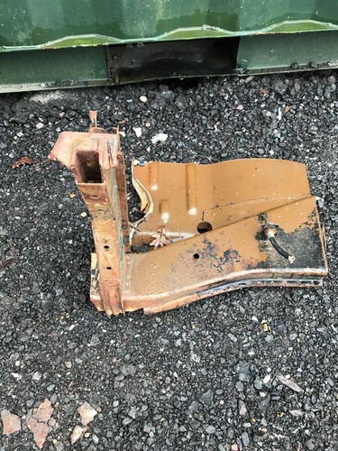 Type bay window chassis - bay,