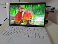 Dell Laptop XPS 9300 - White/Silver - i7@ 1.3Ghz, 16GB, 1TB SSD 13.4" - New Batt