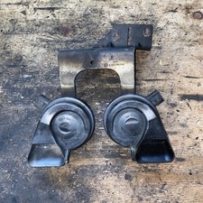 AUDI A6 2007 4DR SALOON BOSCH HIGH & LOW TONES HORNS PAIR WITH BRACKET