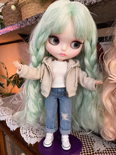 Neo blythe doll mint - 12'',
