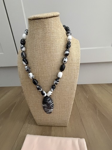 Lola rose necklace - lola,