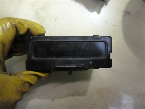 8200028364a screen renault - 8200028364a,