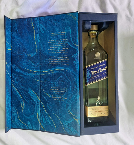 Johnnie walker blue label - walker,