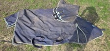 Trojan 200g Medium Turnout Rug