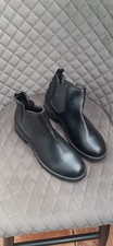 Womens Chelsea Style Boots Size 4