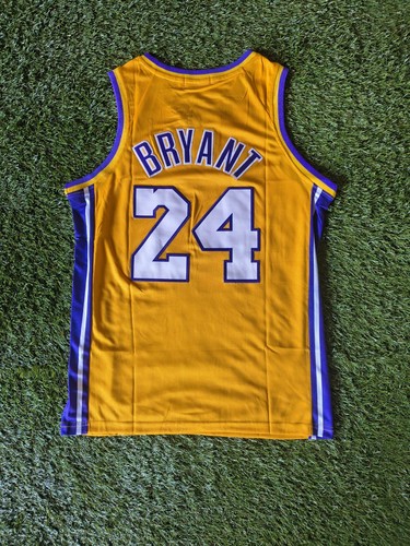 Retro kobe bryant lakers - retro,