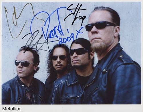 Metallica 8x10 autographed - metallica,,