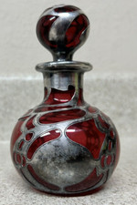 Art Nouveau Cranberry Red