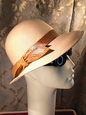 VINTAGE ADOLFO 11 YEW YORK