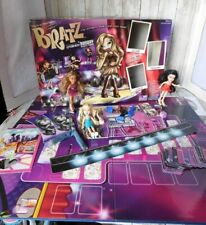 Bratz "Fashion Runway" Board Game Runway CD Lil Bratz Dolls Cloe Jade Yasmin