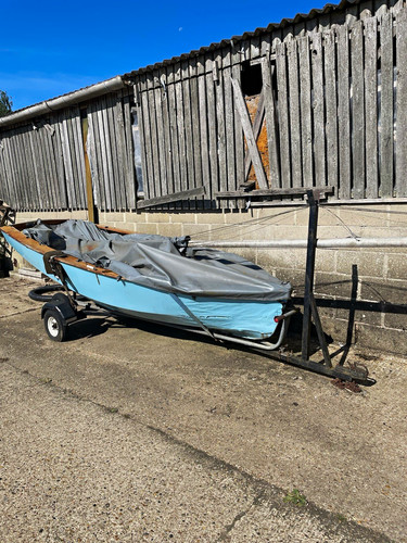 Light blue enterprise sailing - blue,