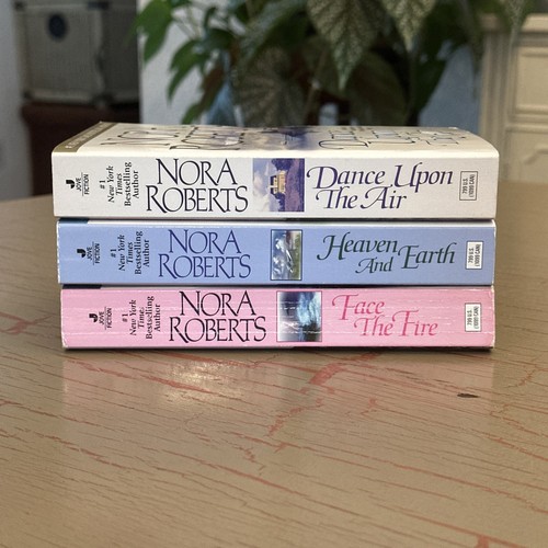 Nora roberts book bundle - roberts,