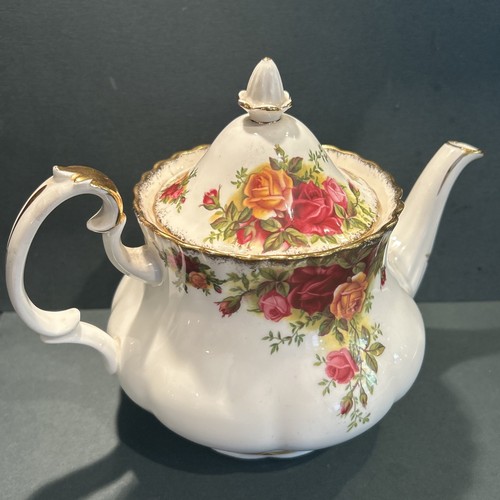 Vintage royal albert old - royal,