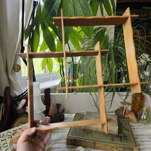 Vintage whatnot shelf gay - whatnot,