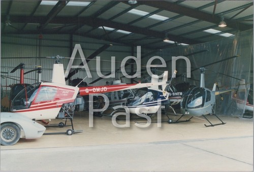 Booker hangar robinson r22s - hangar,