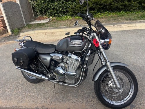 Triumph thunderbird 900 - triumph, 2001