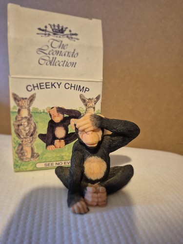 Cheeky chimp see evil - chimp, no
