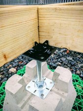 Self Adjusting Decking Block
