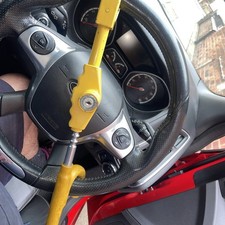  Universal Anti Theft Steering Wheel Lock  Security Car Van with key 