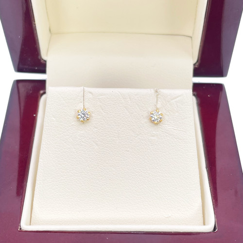 22ct yellow gold six - 22ct,