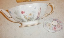 DUCHESS TEA POT Bone China