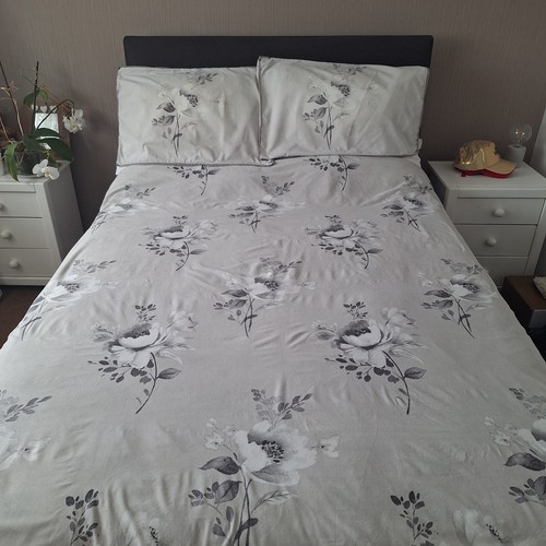 Dunelm grey floral - , double