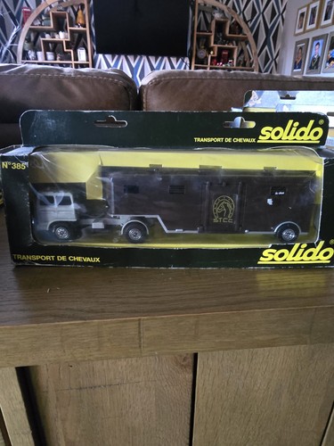 Solido truck and horse - solido,
