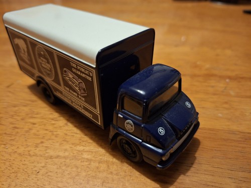 Corgi classics thames - 1:50, van