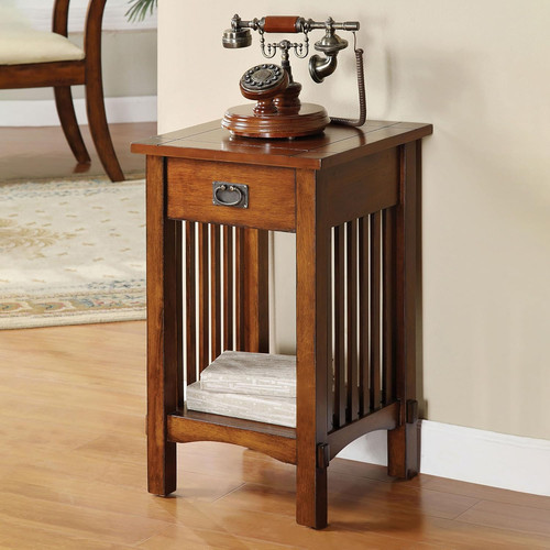 Stylish oak end tables - oak,