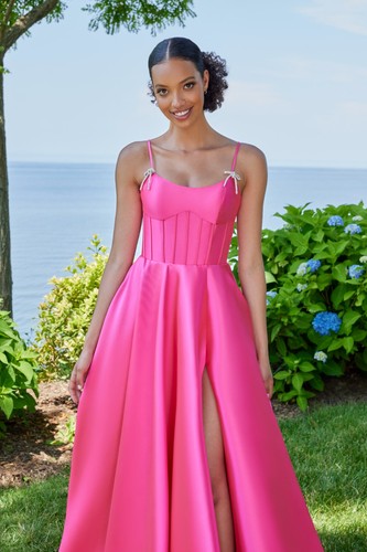 Prom mori lee - lee, in