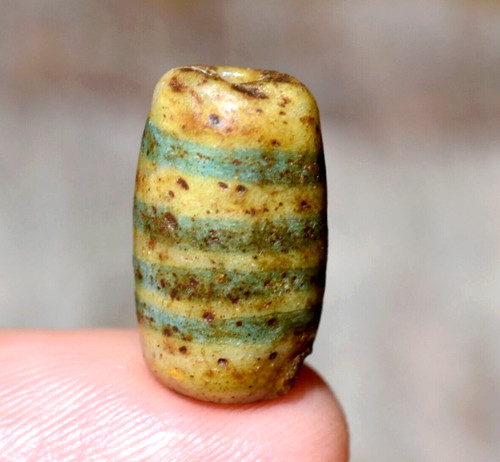 Ancient white mandrel wound - white,
