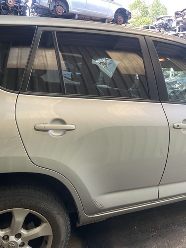 Toyota rav mk3 ala30 door - toyota,