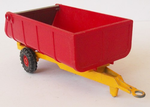 Corgi tipping farm trailer - corgi,