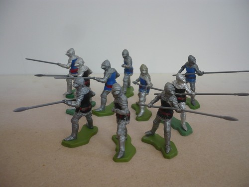 Britains herald knights 10 - knights,