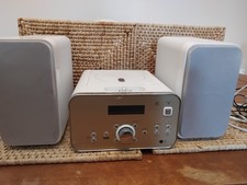 iWantit IDABHF12 White  Micro Hi Fi System With Dab And Docking For IPhone/iPod