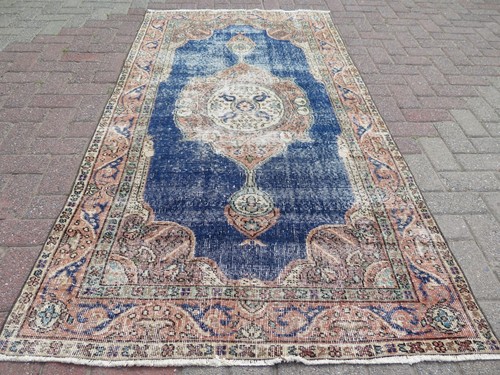 Vintage rug area - rugs,, wool