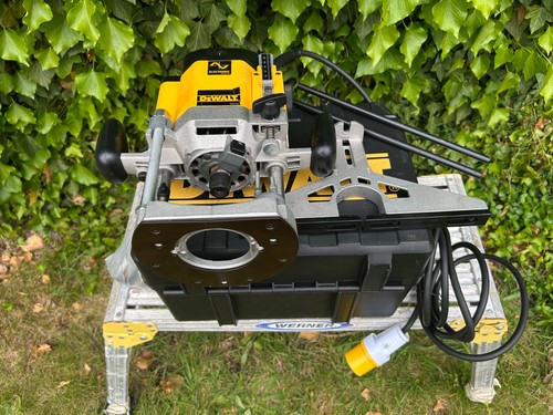Dewalt dw625e plunge router - dewalt,
