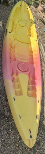 Sit top kayak - on, ocean