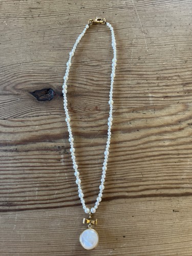 18ct gold cultured pearl - cultured,
