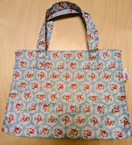 Classic cath kidson light blue - cath,