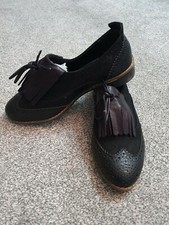 BNIB Womans Shoes Brogue Style