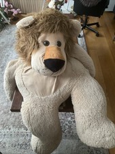 Extra Large Soft, Cuddly Cute Lion Plush Toy