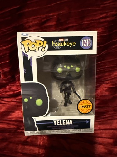 Yelena chase masked funko - ,