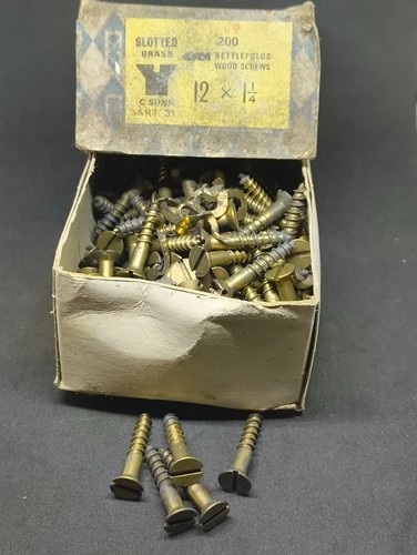 Nettlefolds slotted brass head